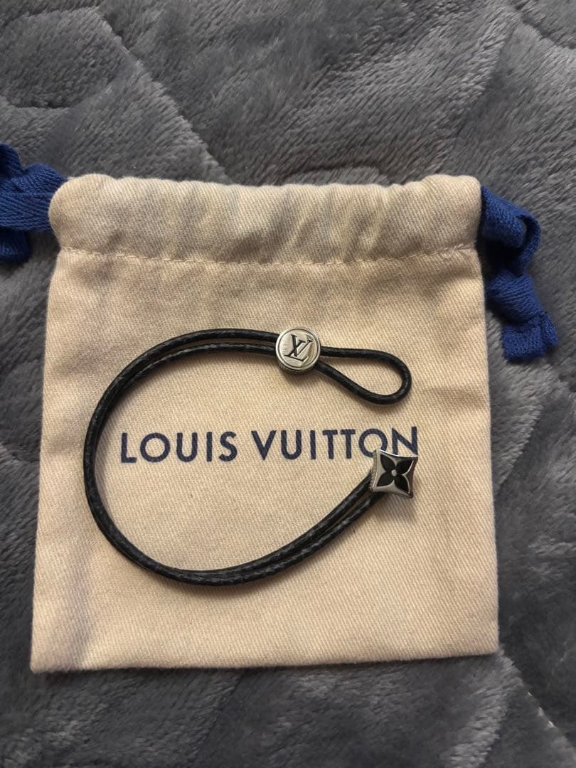 Louis Vuitton ブラックレザーブレスレット　19 箱付き