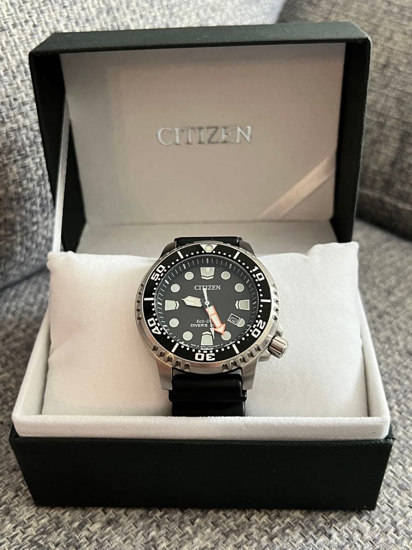 シチズン　エコドライブ　200m防水BN0156-05E