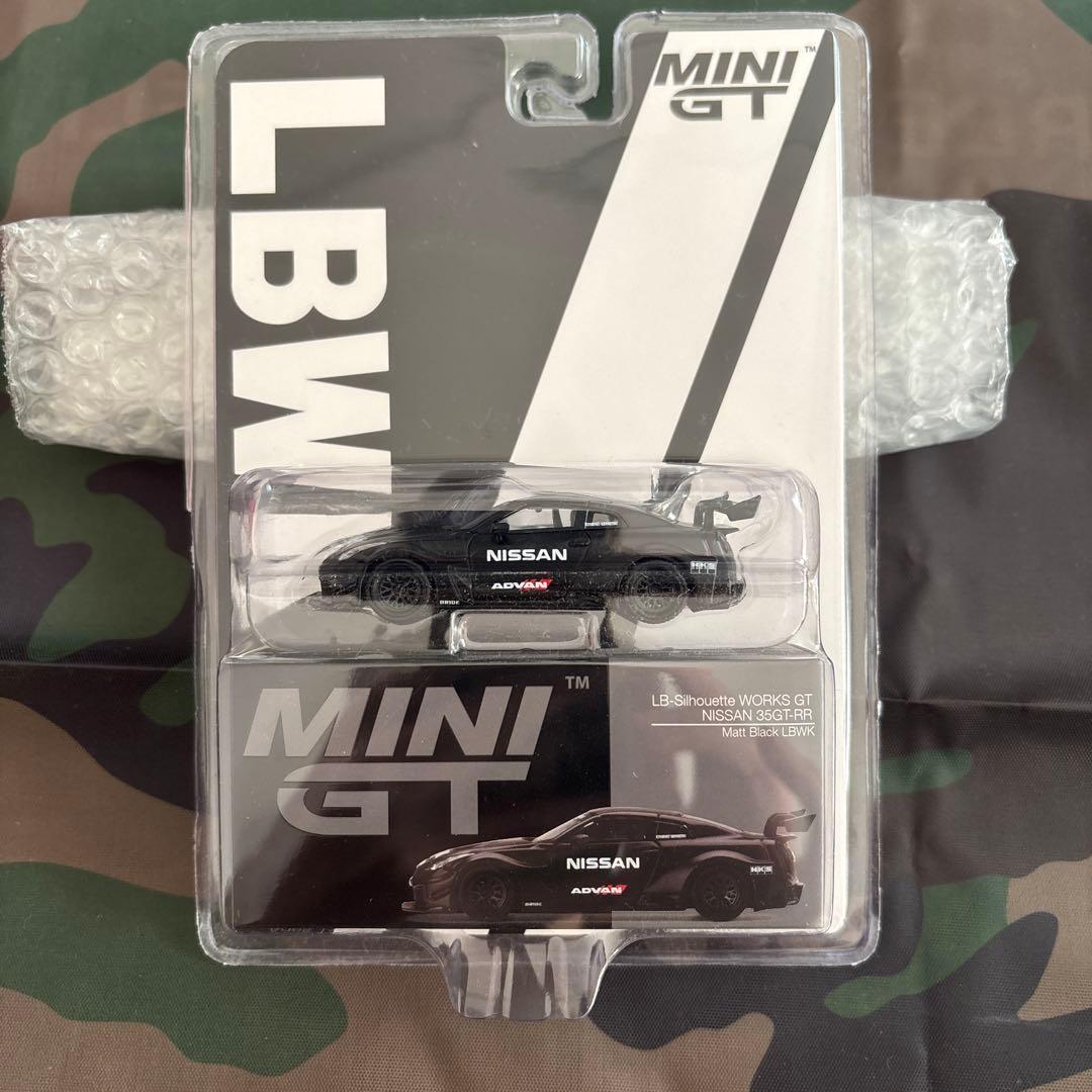 MiNiGT LBシルエットワークス　35GT-RR matte black MINIGT.com – Welcome to the World of 1:64!
