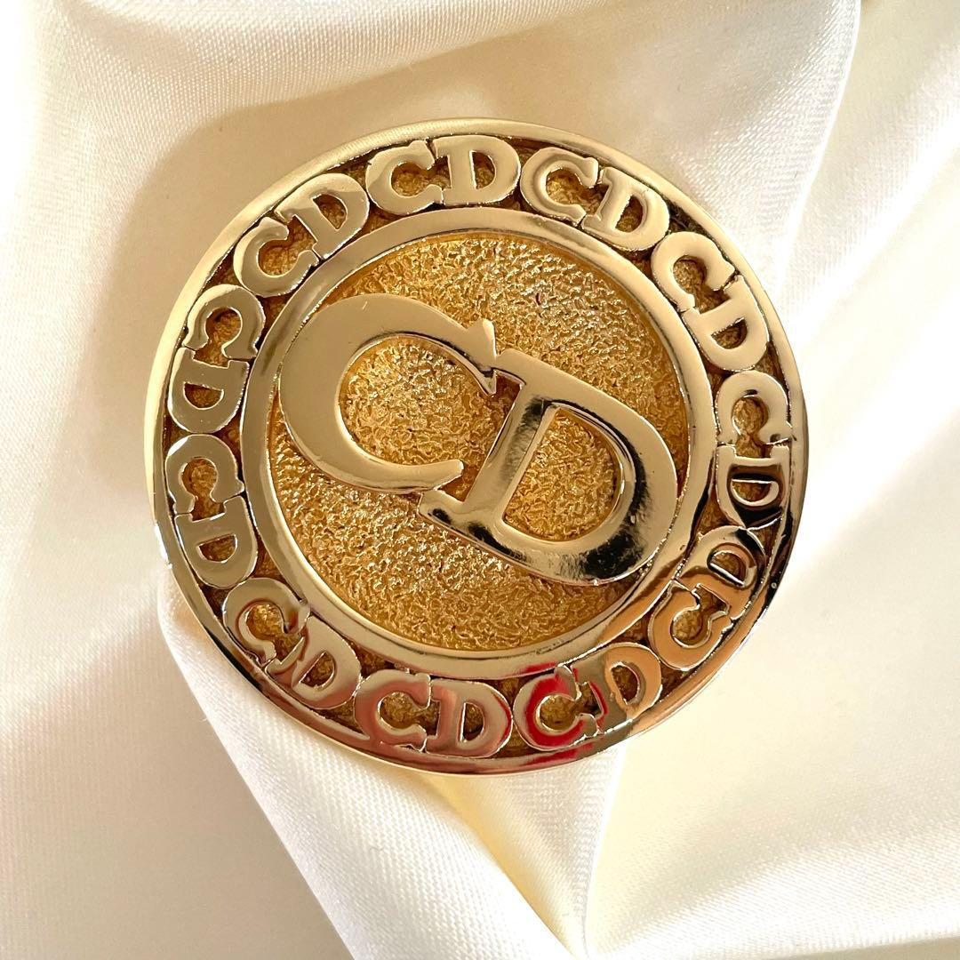 美品　Christian Dior ディオール　ブローチ　CD ロゴ　ゴールド