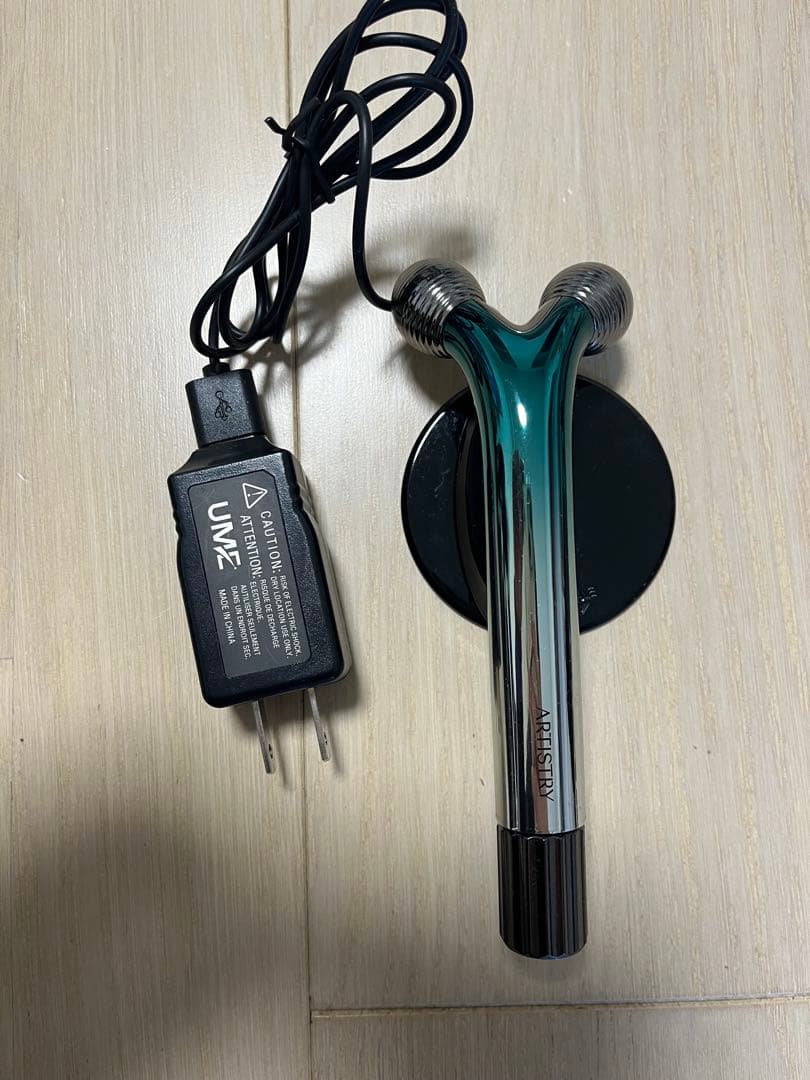 アーティストリーローラー 美顔器