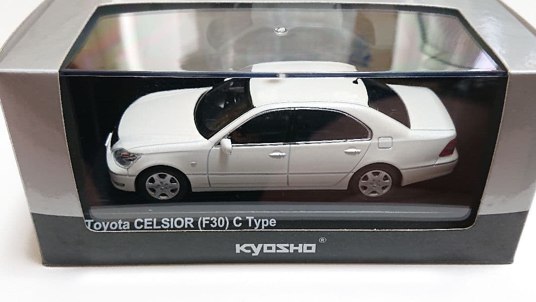 京商 1/43 トヨタ セルシオ 30後期 ホワイトパール - メルカリ