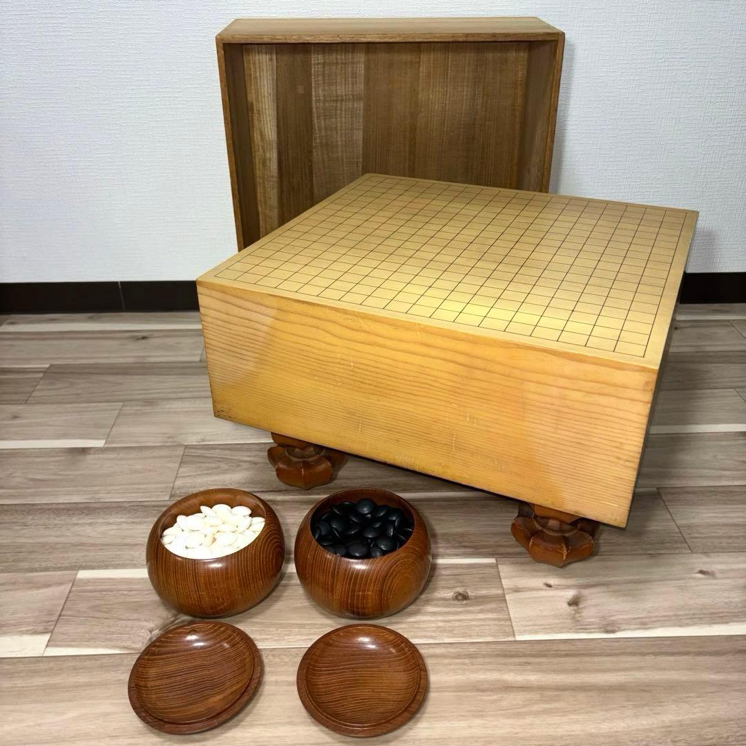 高級 囲碁盤 ケース付き 脚付き へそ有り 碁石セット 囲碁セット 新かや2寸ハギ足付碁盤セット(蛤碁石28号・欅碁笥特大