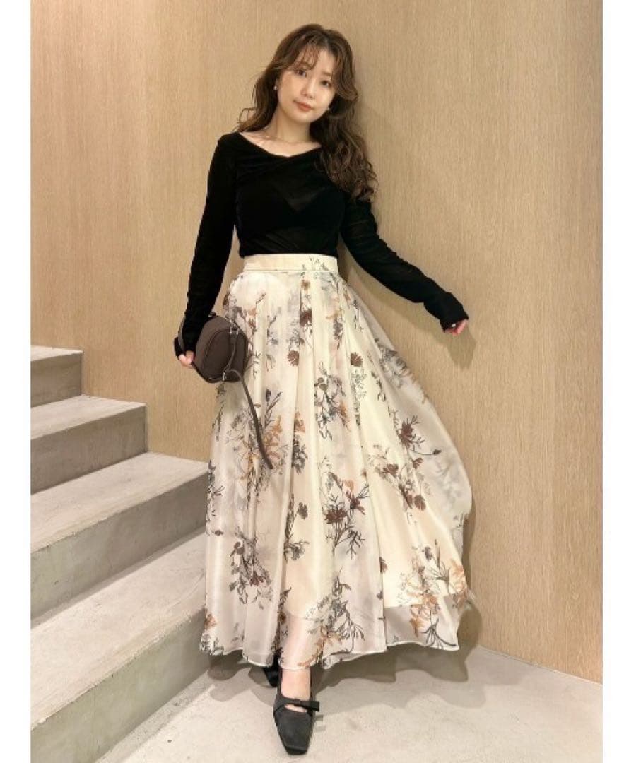 FRAY I.D ボタニカルプリントシアータックスカート フレイアイディ