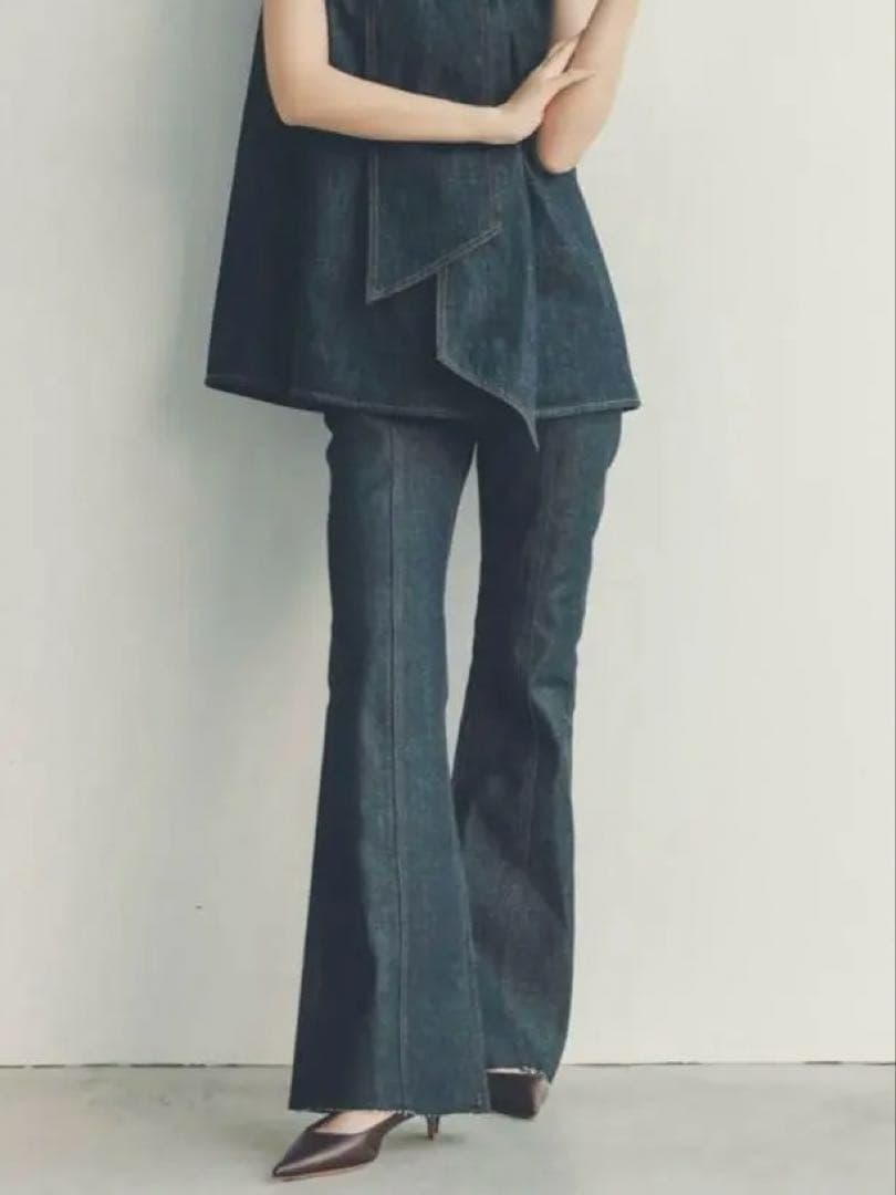 ★最終値下げ★美品★【anuans】センターシームセミフレアデニム