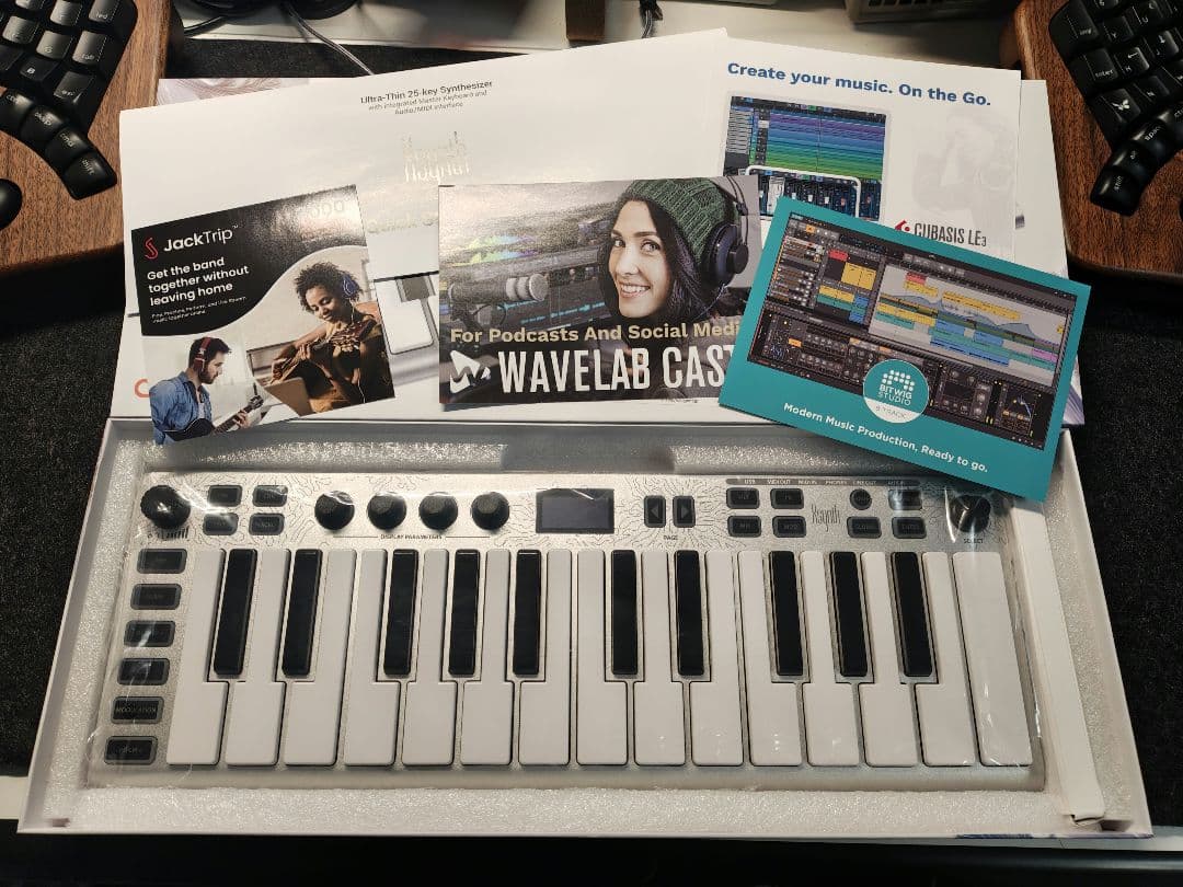 ESI Xsynth 25key シンセ付き MIDI キーボード