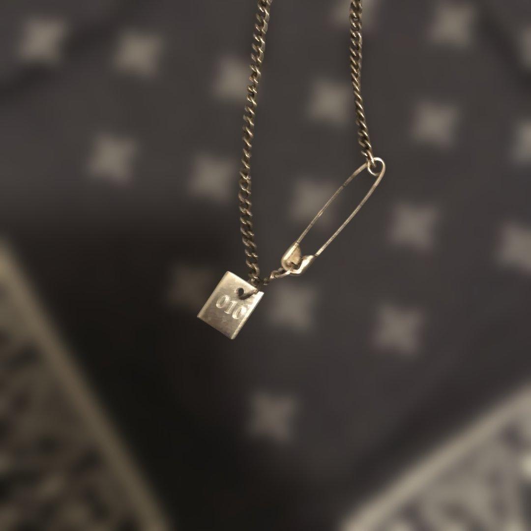 マルタンマルジェラ アーティザナル 安全ピン ネックレス - メルカリ