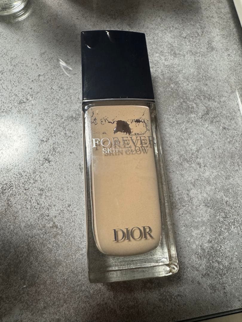 ファンデーション DiorForever Skin Glow.FOREVERGLOW VELVET