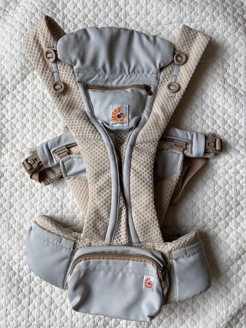 ergobaby オムニブリーズ　抱っこひも サンドベージュ