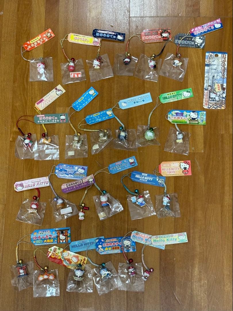 ハローキティ 地域限定ストラップ コレクション