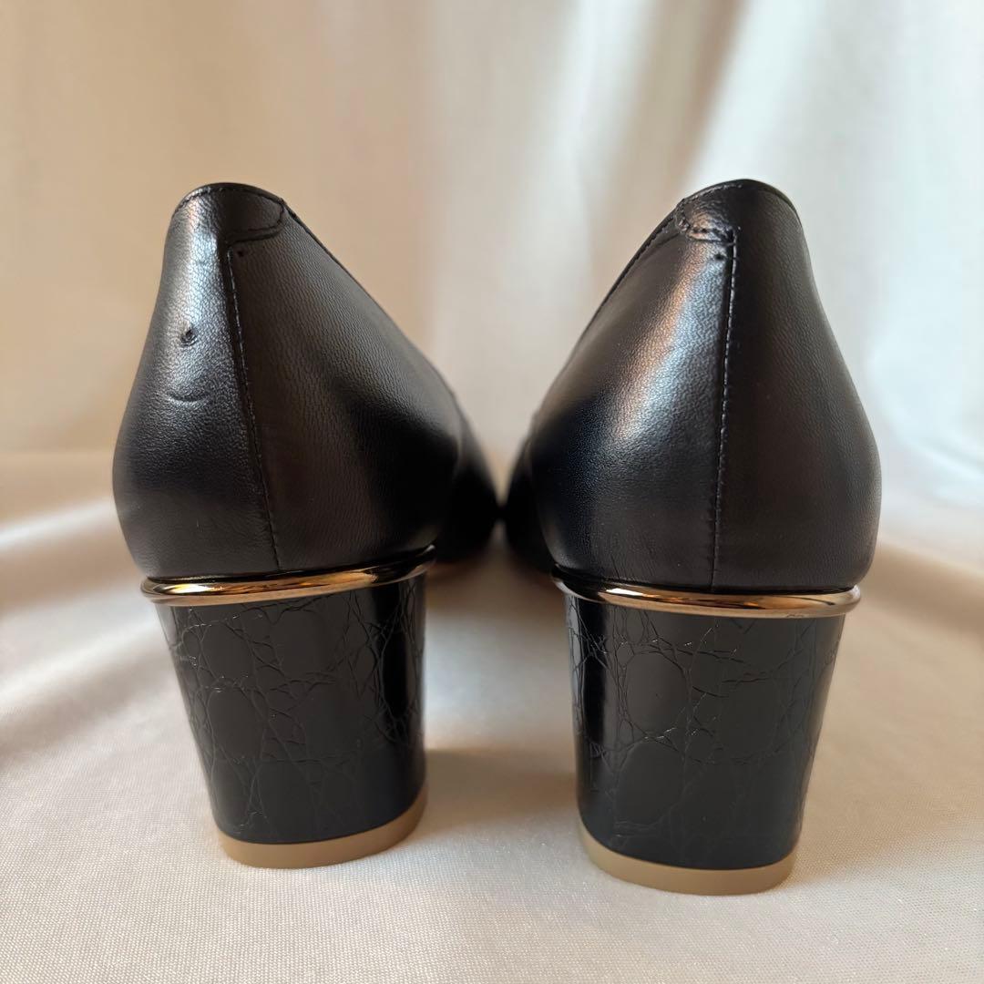 未使用級☆DIANA ブラックレザーポインテッドトゥブロックヒール