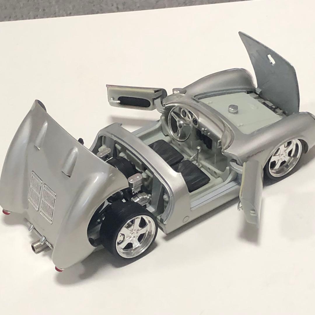 マイスト 1/18 ポルシェ550スパイダー 1954年 シルバー ミニカー