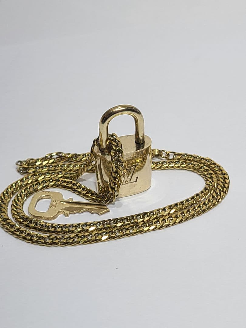 m*k様 正規品　LOUISVUITTON　パドロック　カデナ＆キー
