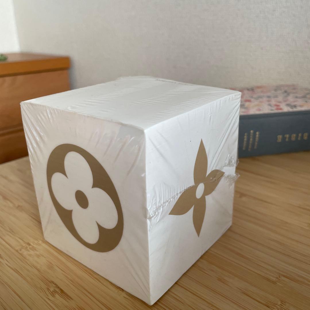 Louis Vuitton ノベルティ　キューブ型　メモ帳