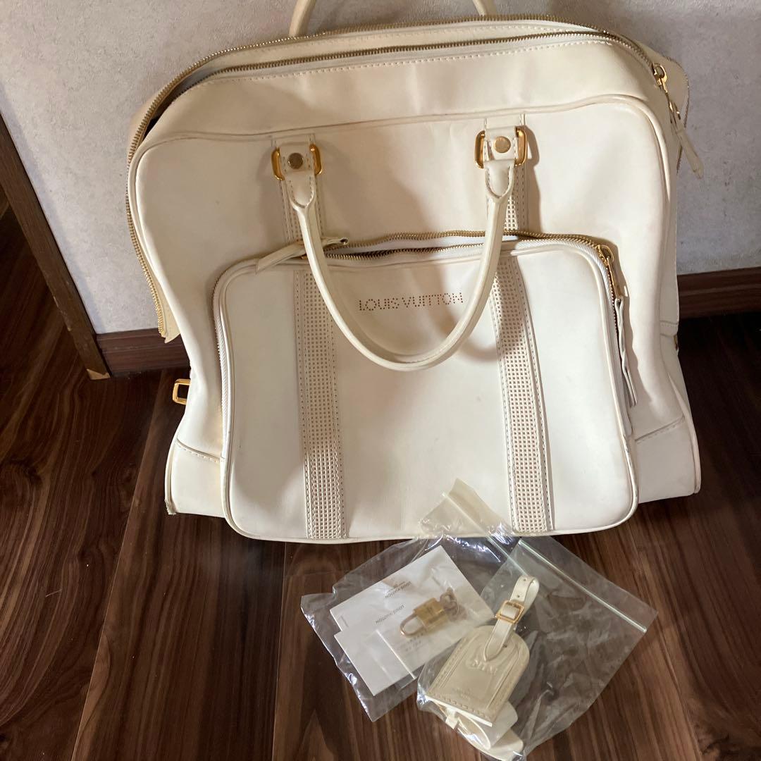 LOUIS VUITTON ホワイトトートバッグ