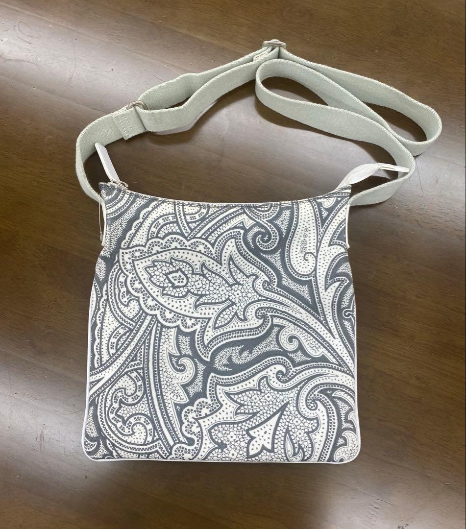 ETRO ペイズリー柄 ショルダーバッグ グレー - メルカリ