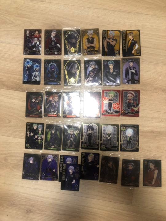 ツイステッドワンダーランド　ウエハース　カード　32枚