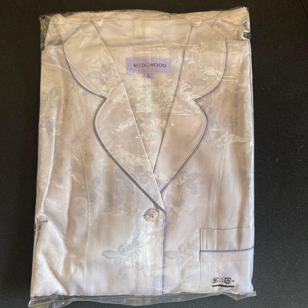  花柄パジャマ Lサイズ　未使用品