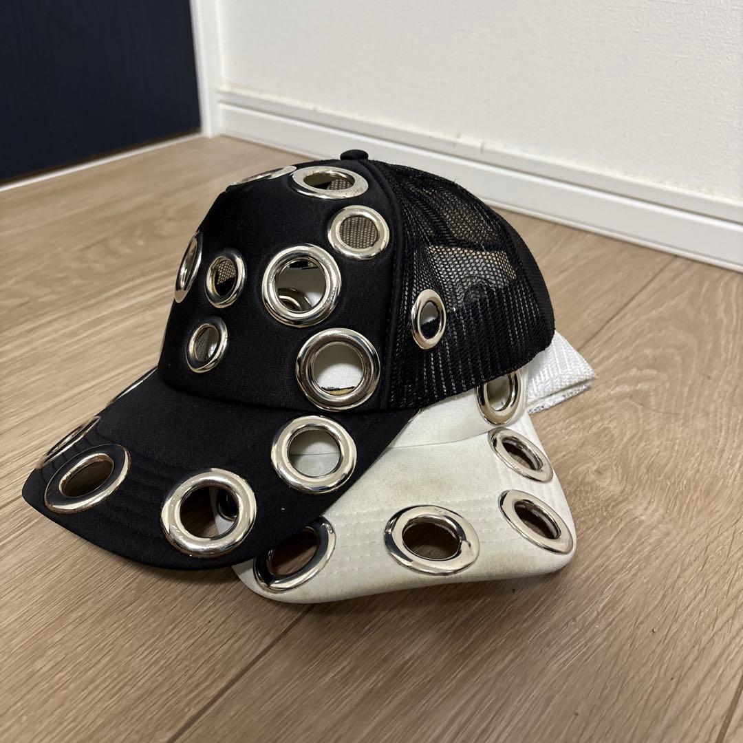 EMP cap Alltimekilling. showy着用 y2k 人気商品 懐かしすぎるVon Dutchのキャップや、Clarksのスニーカーを