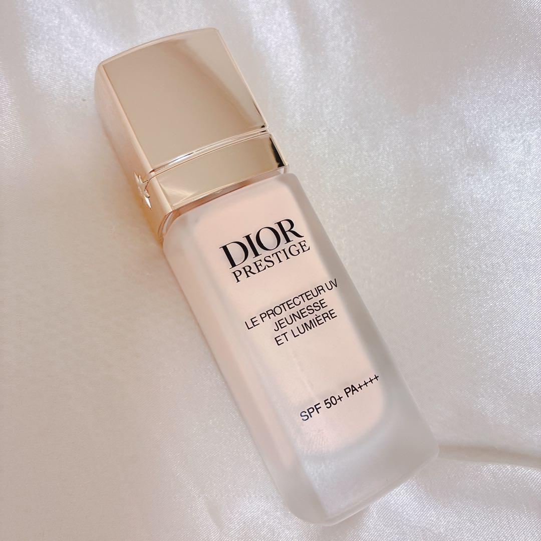DIOR プレステージ　ホワイトルプロテクター　UV ルミエール　シアーグロウ