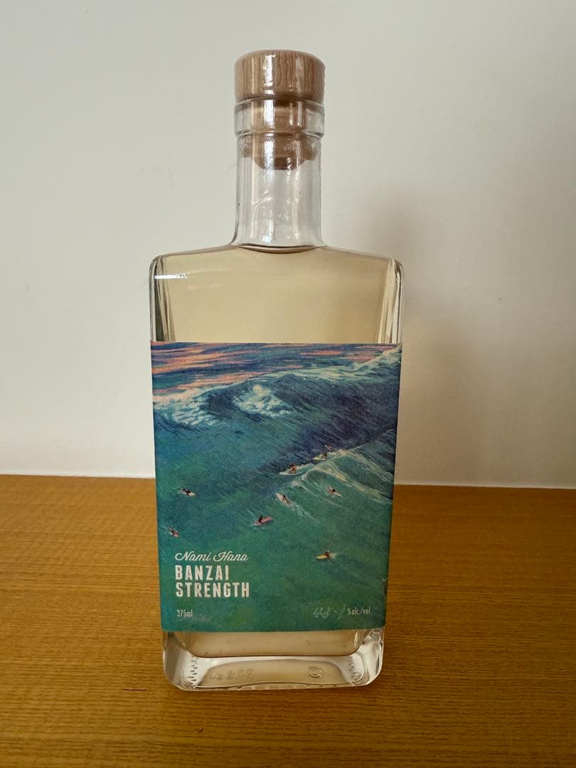 ハワイアン焼酎「バンザイストロング」 375ml（なみはな） 波花 バンザイストロング Hawaii「幻の焼酎」 ハワイでは希少価値の