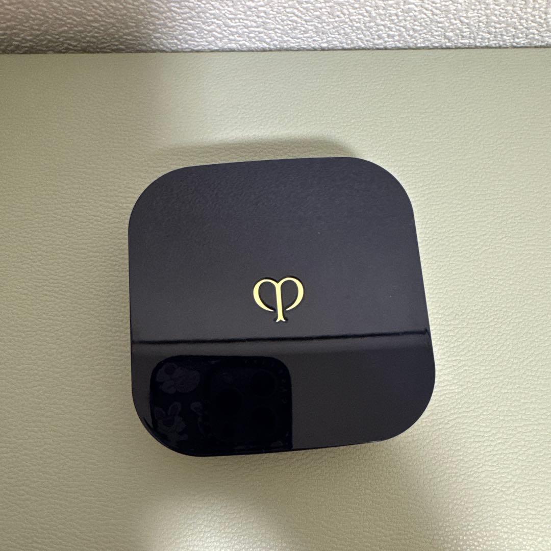 ★値下げ★クレドポーボーテ　タンクッションエクラルミヌ　オークル00 ケース付き クレ・ド・ポー ボーテ / タンクッションエクラ ルミヌの公式商品情報