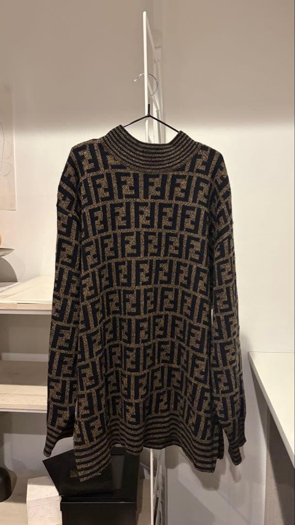 FENDI ニットセーター　M ヴィンテージ　トップス　美品