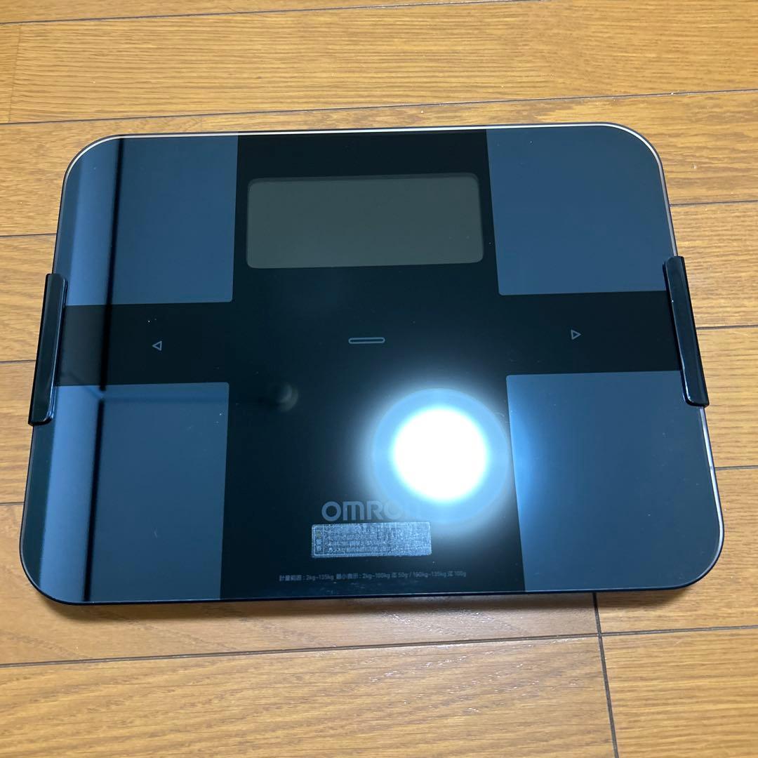 【松永】OMRON 体組成計 KRD-608T2 ブラック