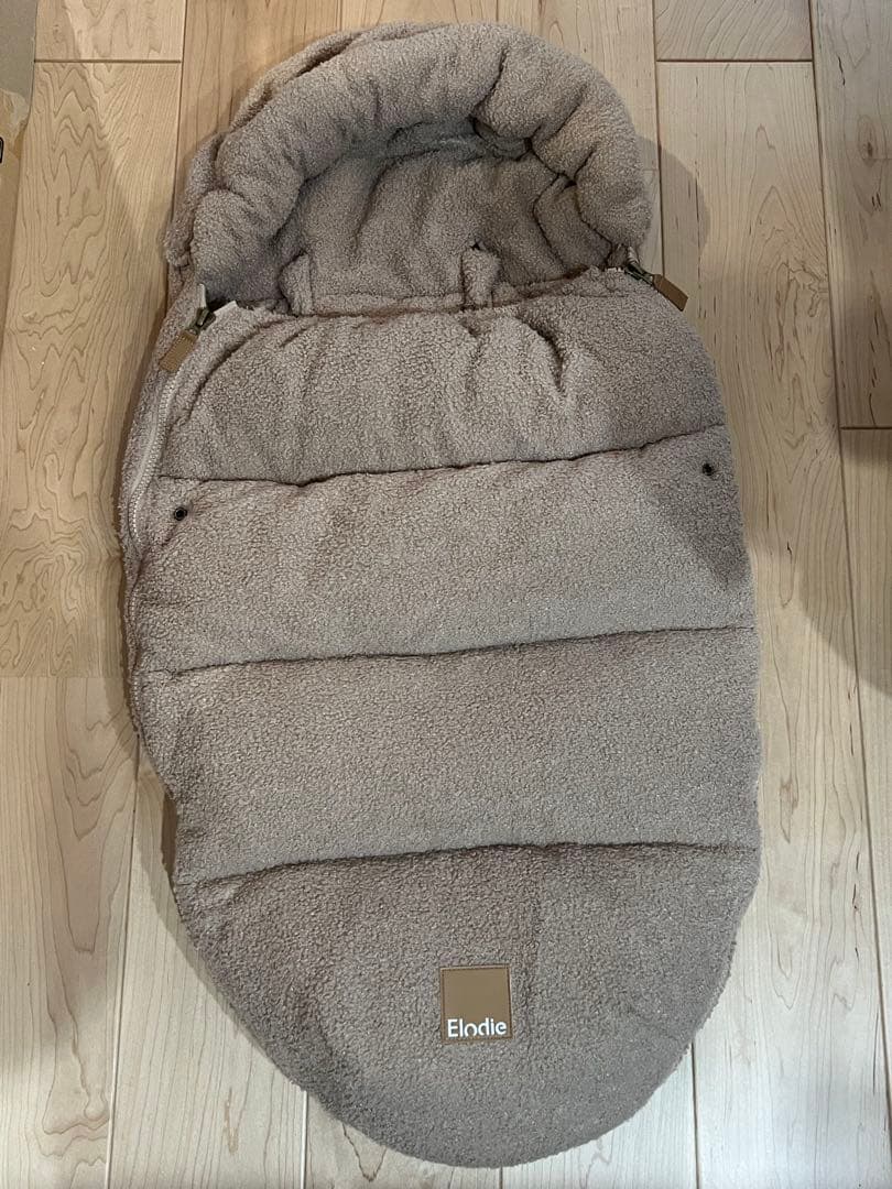 Elodie エロディ　フットマフ　pink boucle