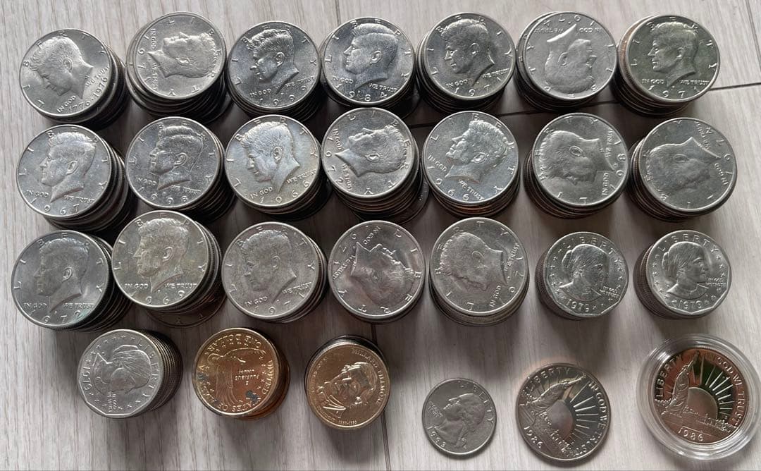 アメリカ　ケネディハーフダラー188枚　　1ドル 46枚　 古銭