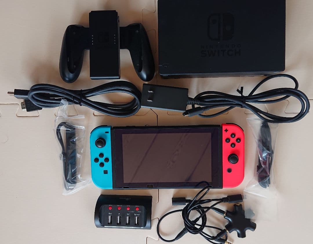 【完動品】Nintendo Switch 本体 付属品完備+SDその他おまけ付き