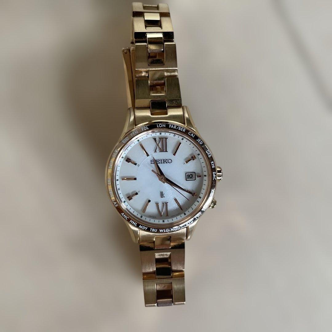 SEIKO ゴールド ソーラー電波腕時計