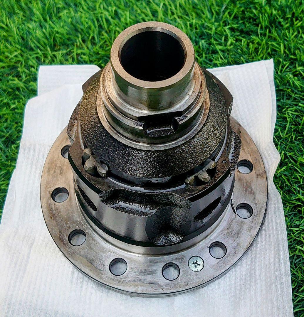 スバル WRX STI(VAB前期)純正フロントデフ(ヘリカルLSD) スバル WRX STI(VAB前期)純正フロントデフ(ヘリカルLSD) - メルカリ