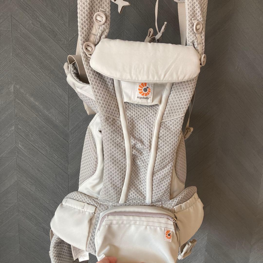 ergobaby 抱っこ紐 グレー　オムニブリーズ softflx mesh
