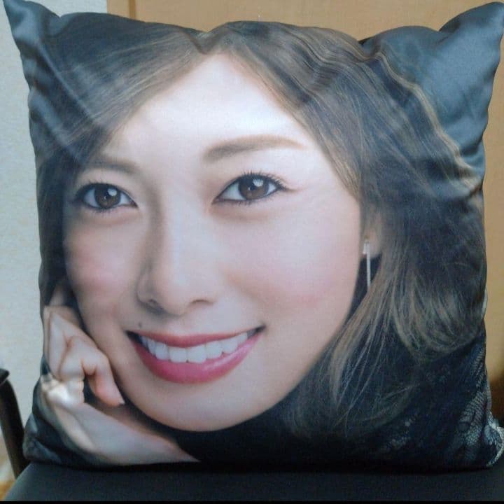 白石麻衣　クッション 2026年最新】白石麻衣 クッションの人気アイテム - メルカリ