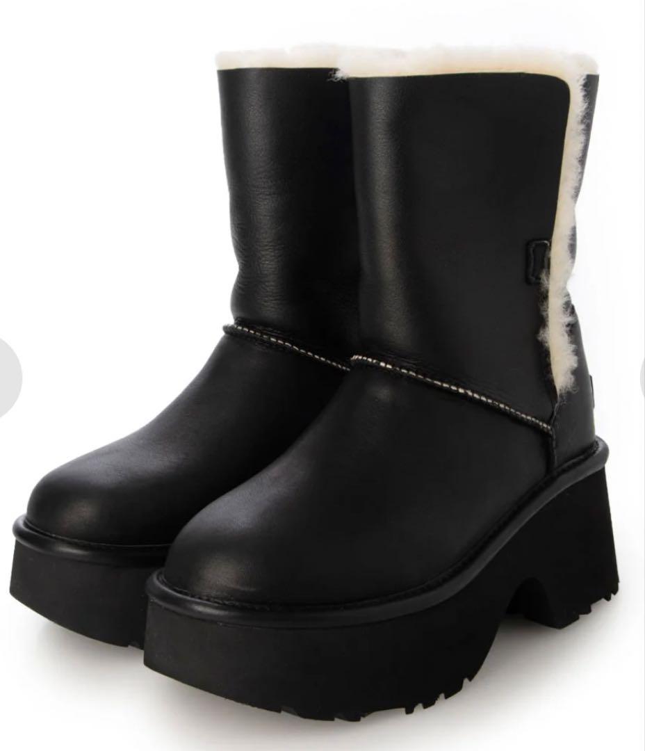 UGGアグ　ESMEE LEATHER BOOT ミディアムボアブーツ