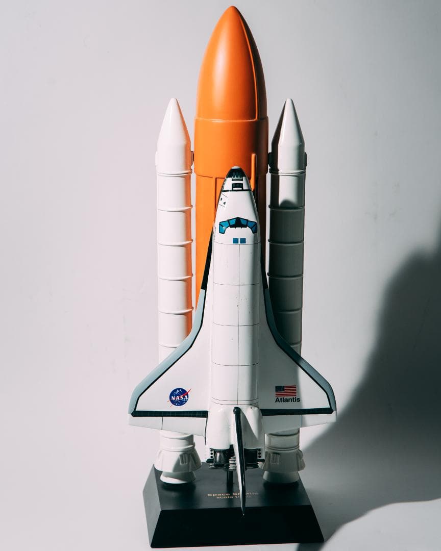 スペースシャトル　スケール1/100　Atlantis アトランティス