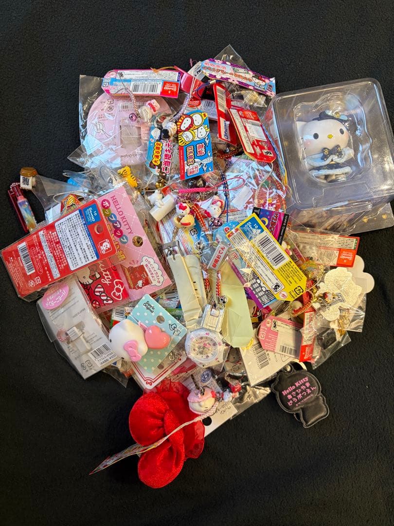 新品未使用未開封含む　100点 レア 非売品 時計　ご当地　ノベルティ　根付け