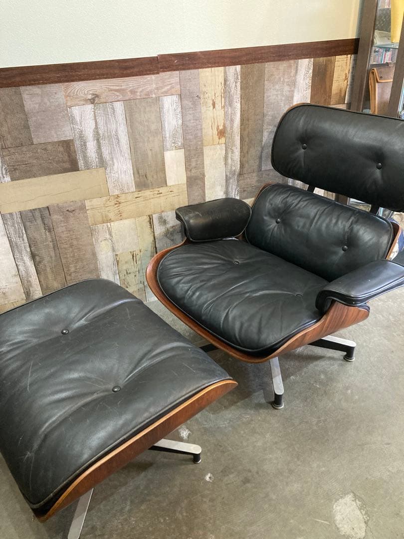 ハーマンミラー　イームズ　EMS レザーラウンドチェア　オットマン別売り