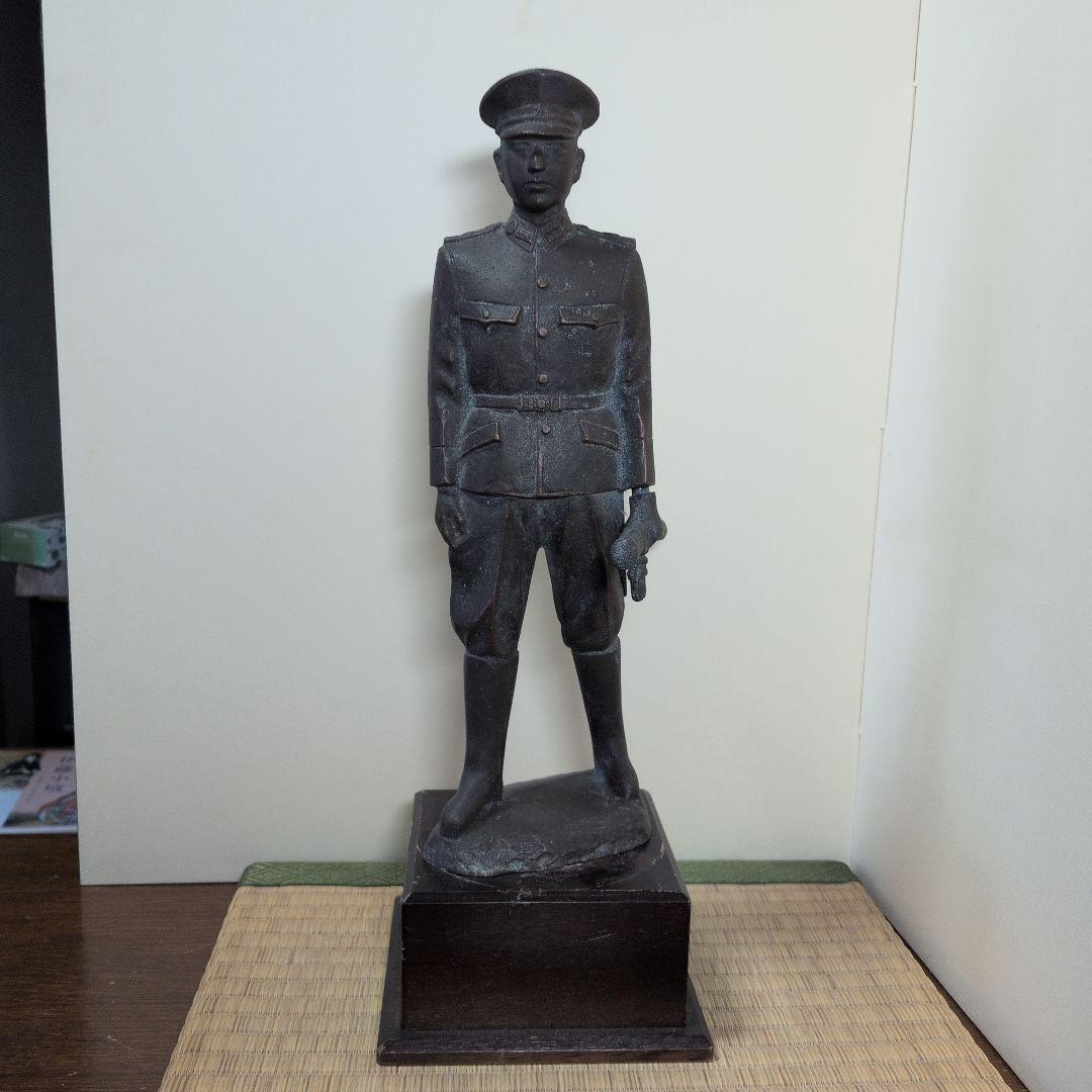 軍人像　人物不明　４０センチ