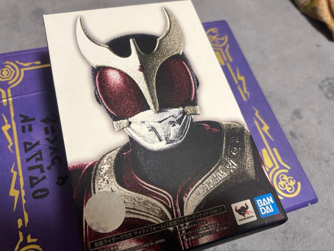 S.H.F 真骨彫製法 仮面ライダークウガ マイティフォーム ディケイドVer