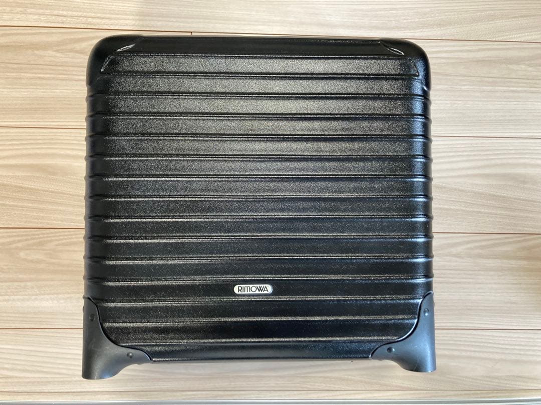 RIMOWA SALSA リモワ サルサ 希少2輪 ビジネストローリー 機内OK RIMOWA リモワ SALSA サルサ 27L 機内持ち込み 2輪 TSAロック ビジネス
