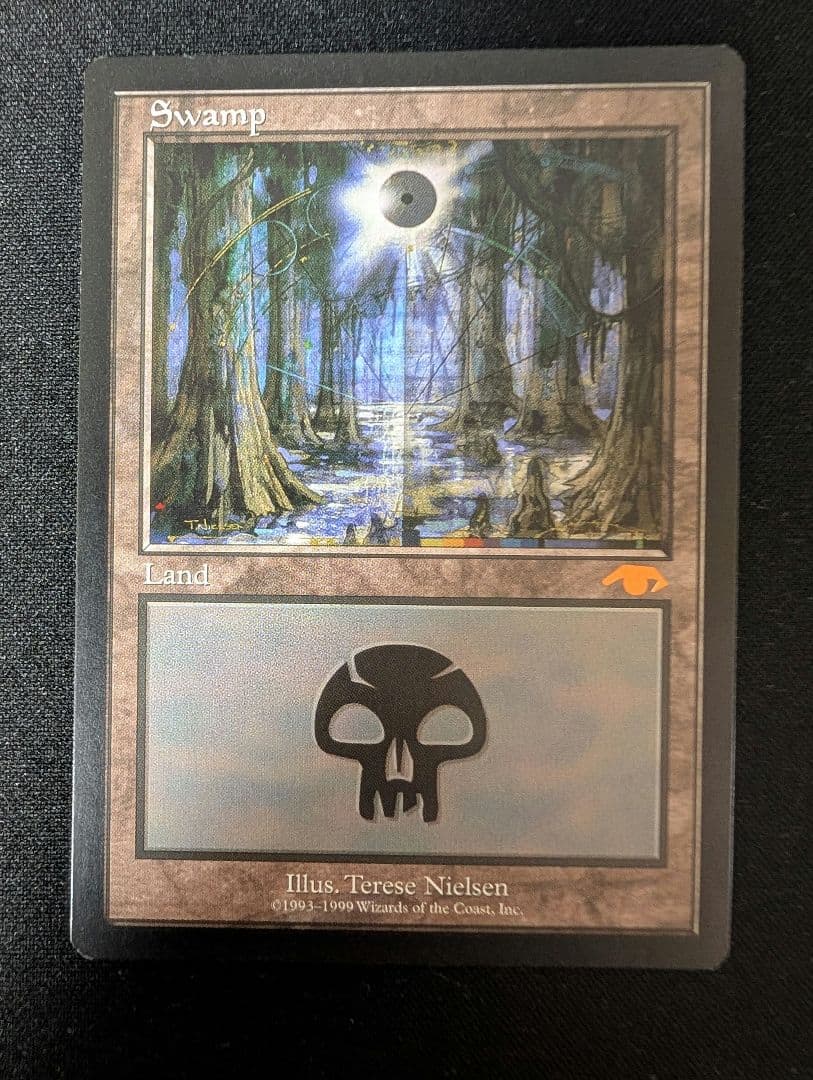 Guruランド グルランド 沼 A 沼/Swamp》[Guruランド] 土地 | 日本最大級 MTG通販サイト「晴れる屋」