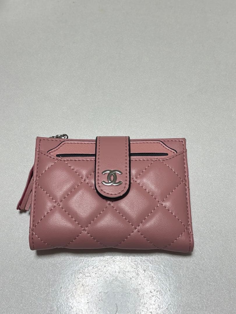 CHANEL ピンク 二つ折り財布 ノベルティ