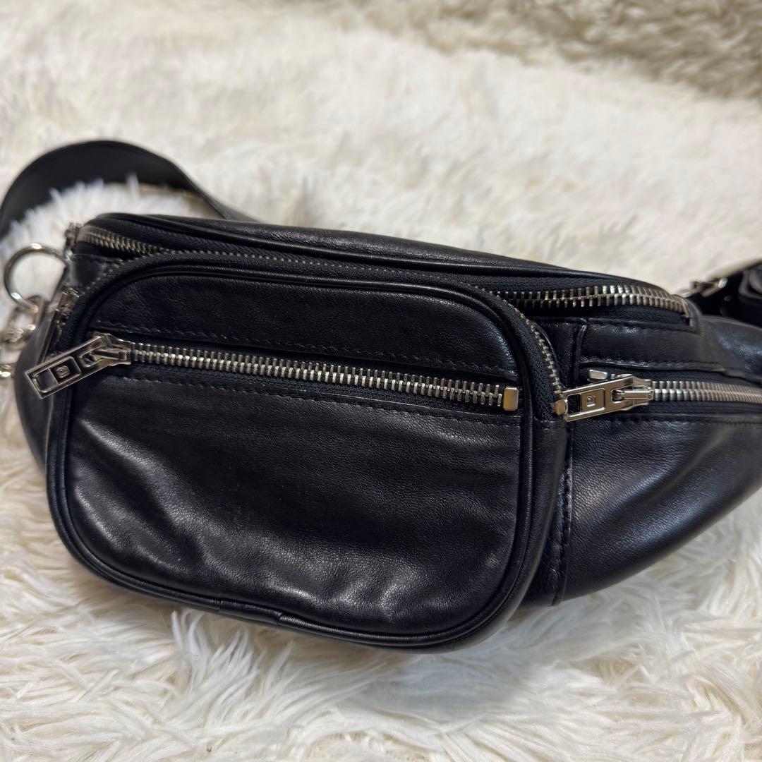 ALEXANDER WANG ボディバッグ レザー　ブラック
