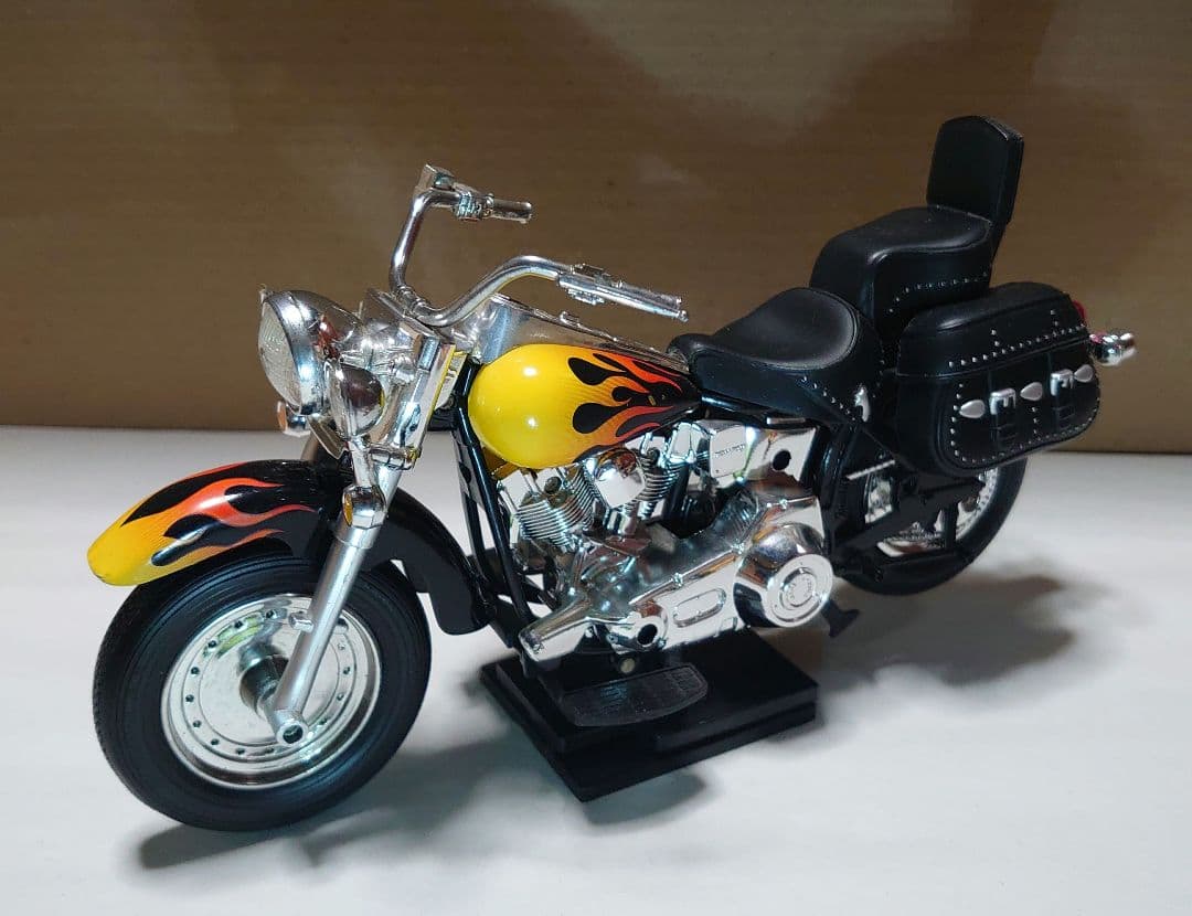 WWE ホーガン バイク&フィギュア - メルカリ