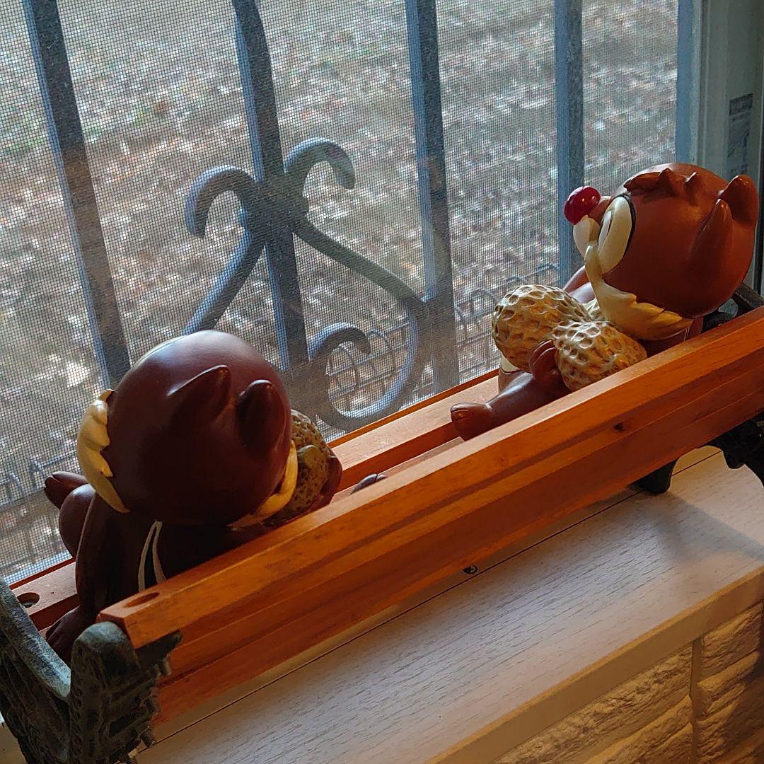 廃盤品【送料無料】チップ&デール ベンチプランタースタンド - メルカリ