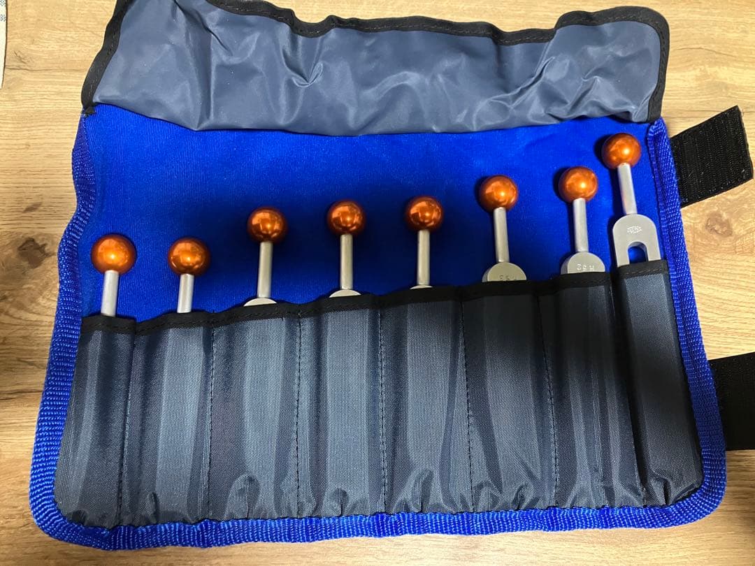 ヒーリングサウンド音叉8本セット　ヒーリングチューニングフォーク