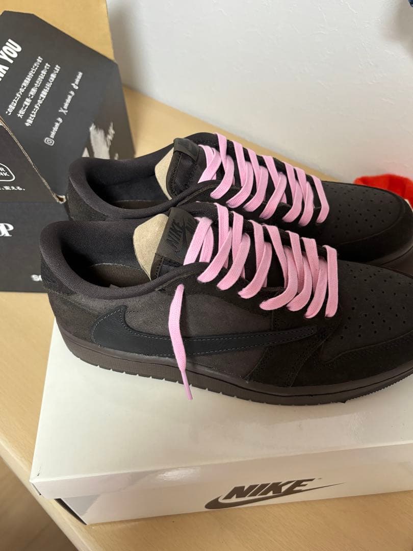 Travis Scott ×Jordan 1 Low Velvet Brown