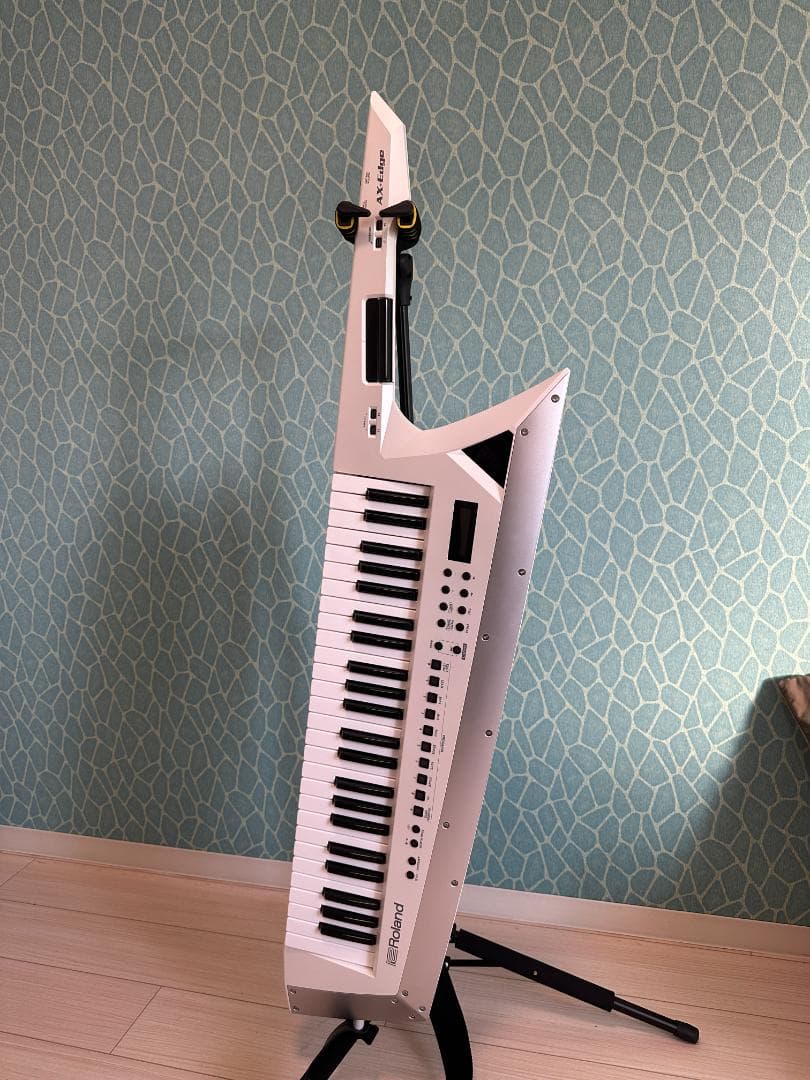 【7日まで値下げ】【美品】Roland AX-EDGE-W ショルダーキーボード Roland AX-EDGE-W ホワイト ローランド Keytar キーター ショルダー